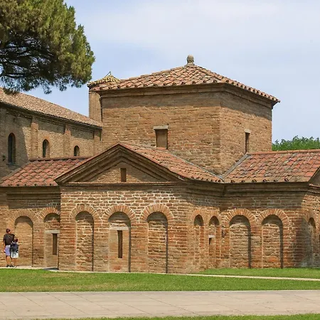 Apartamento Matteucci 18 Romanticismo Bizantino In Centro Storico Rávena