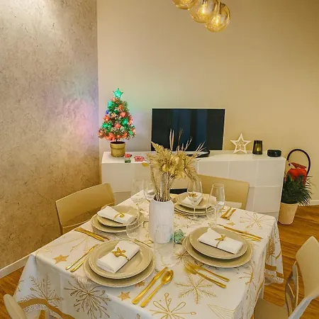 Matteucci 18 Romanticismo Bizantino In Centro Storico * ראבנה